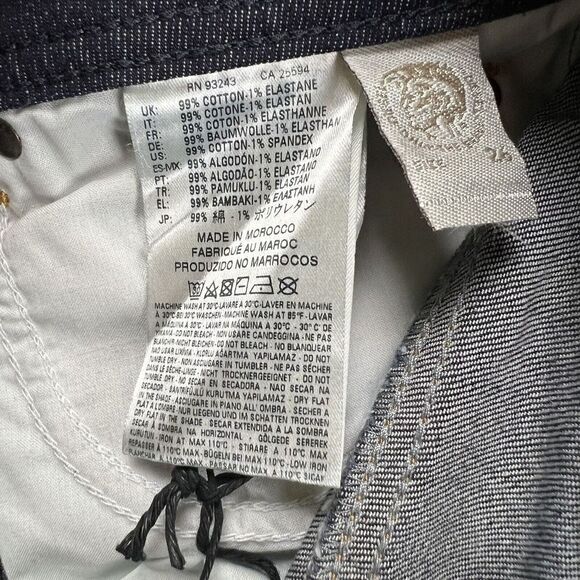 Diesel Mens Blue Denim Larkee Relaxed 0R8J4 Comfort Straight Jeans 26x30 $178 - Picture 10 of 12